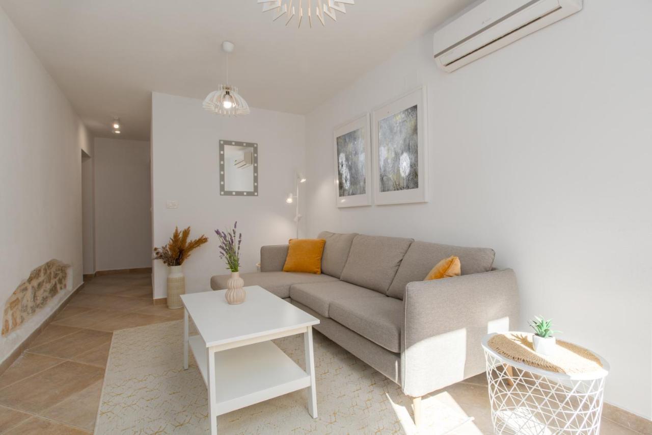 Apartments Agata Novigrad Istria Extérieur photo