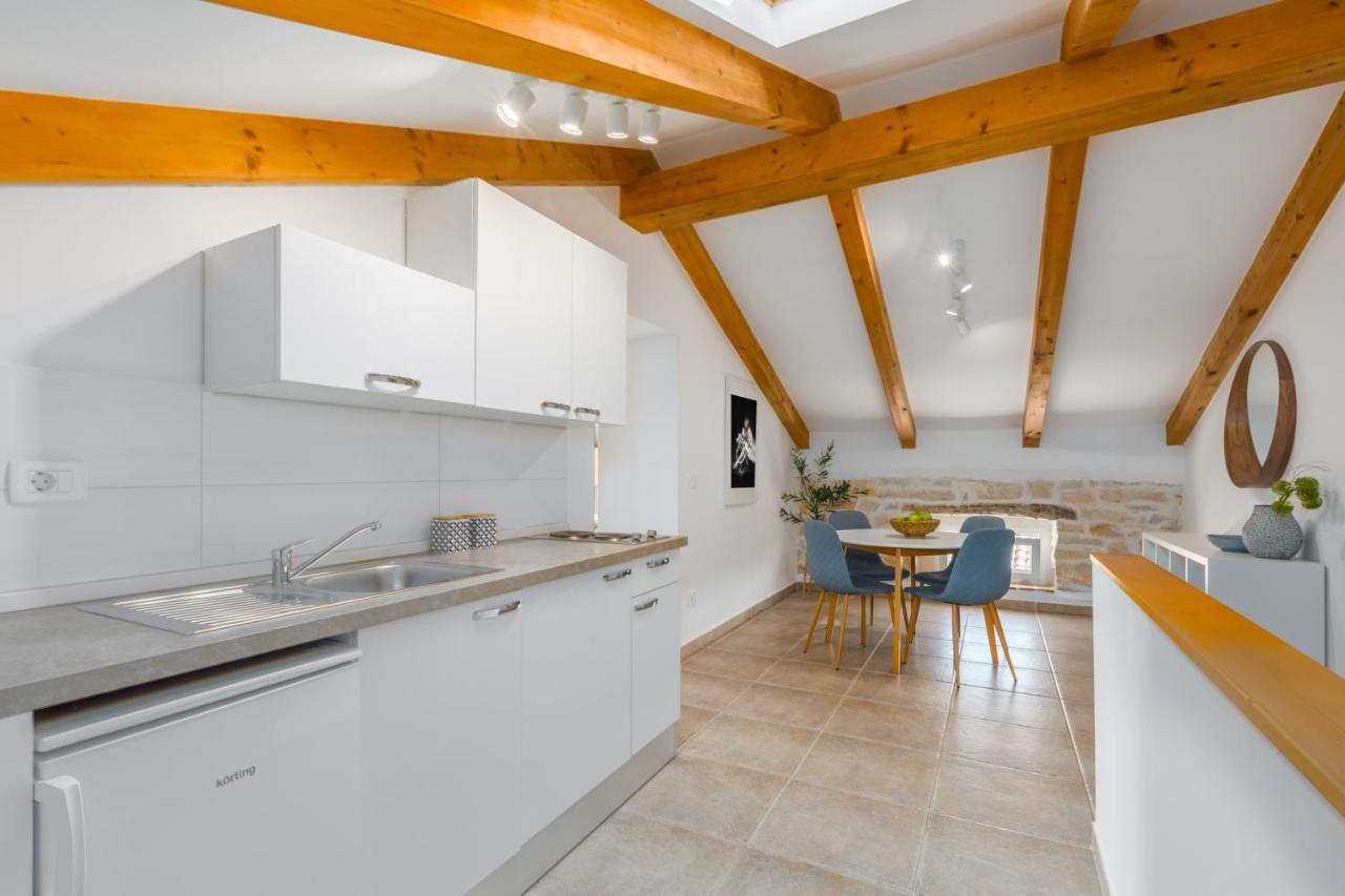 Apartments Agata Novigrad Istria Extérieur photo