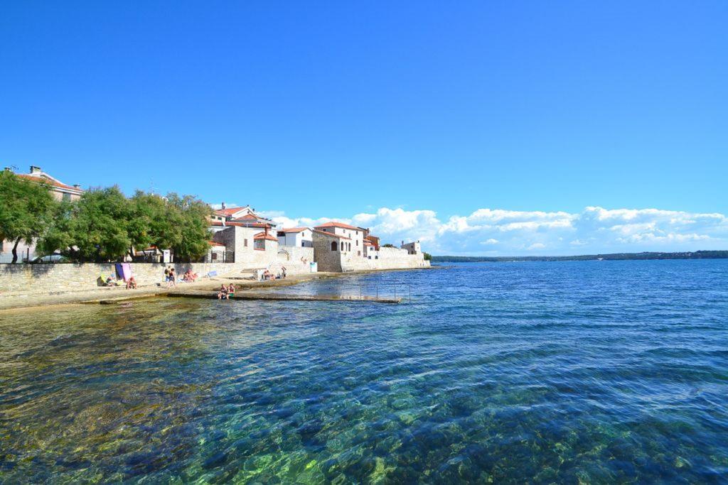 Apartments Agata Novigrad Istria Extérieur photo